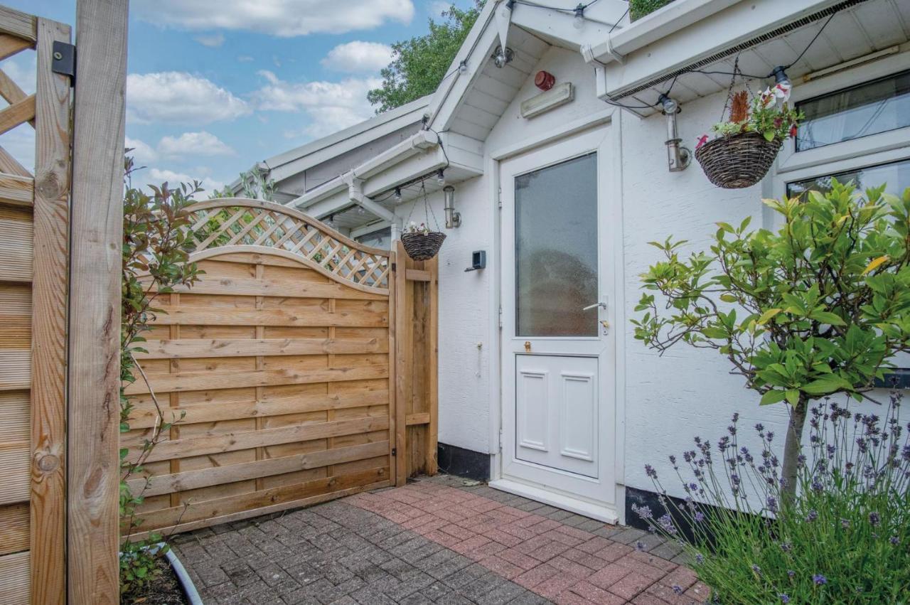 Rose Cottage - 3 Bed Cottage - New Hedges - Tenby Экстерьер фото